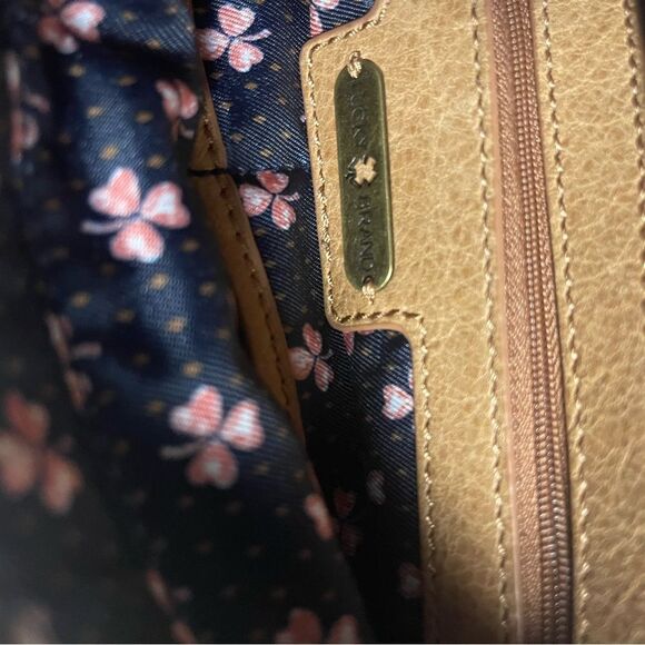 Lucky Brand Leather Tan medium Crossbody Bag stitching accent. - Picture 7 of 12